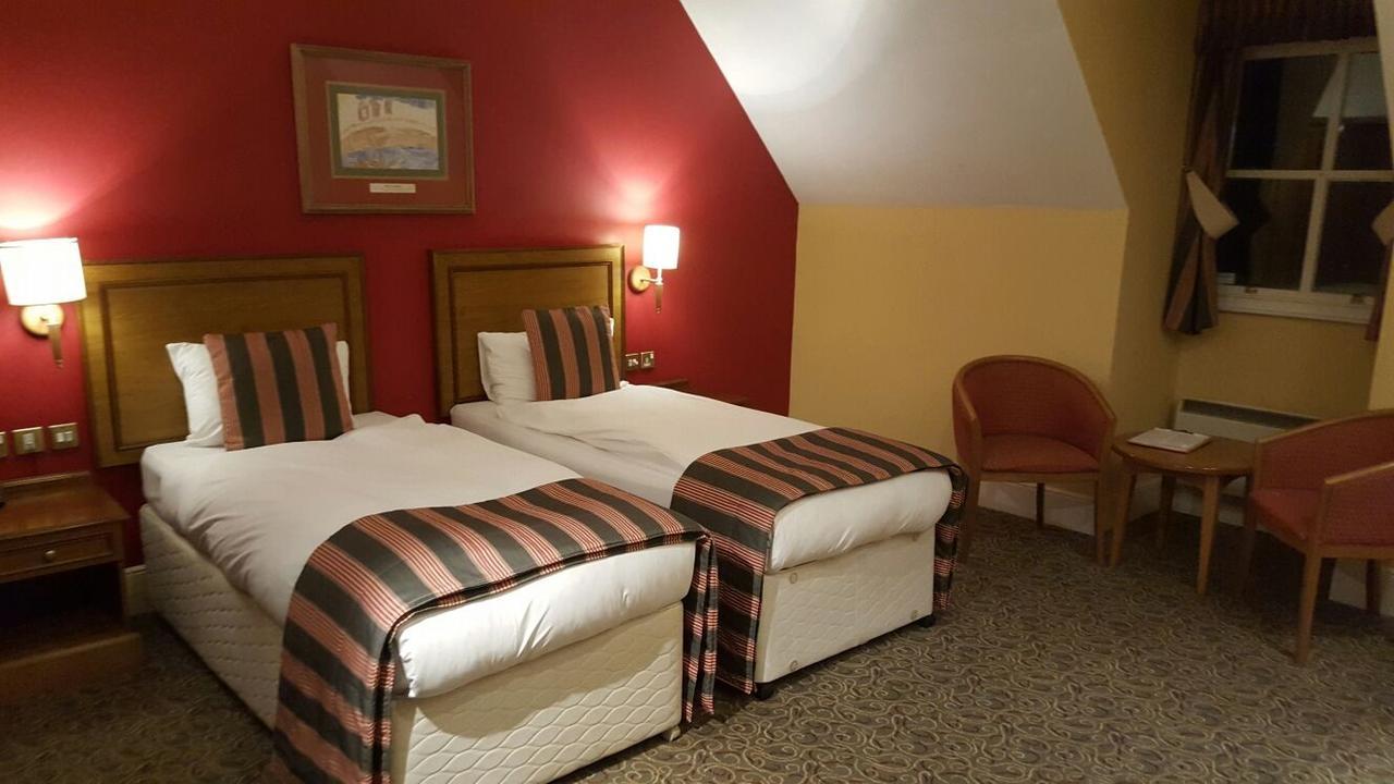 The Catherine Wheel Wetherspoon Hotel Henley-on-Thames Ngoại thất bức ảnh