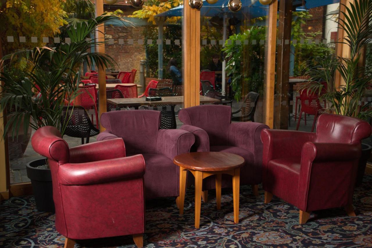 The Catherine Wheel Wetherspoon Hotel Henley-on-Thames Ngoại thất bức ảnh