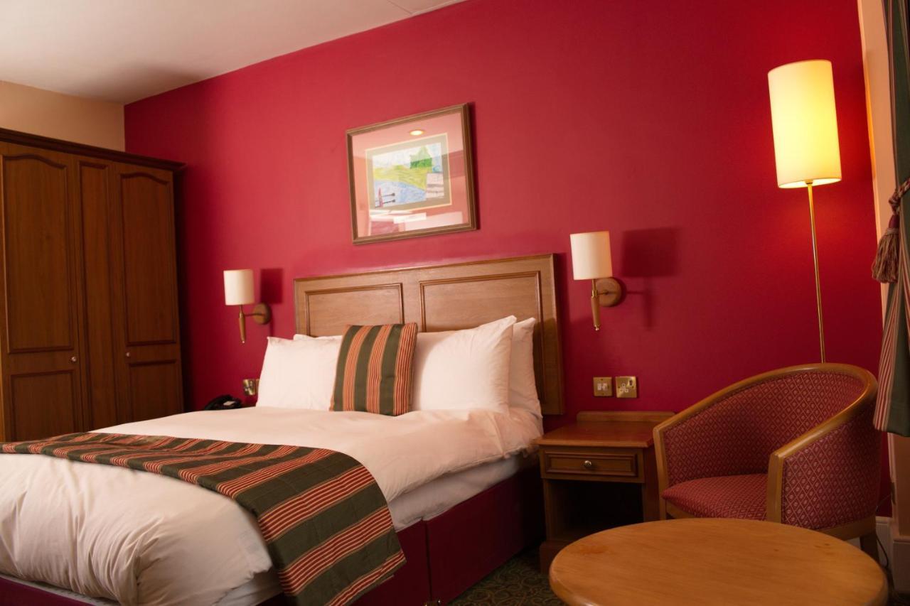 The Catherine Wheel Wetherspoon Hotel Henley-on-Thames Ngoại thất bức ảnh